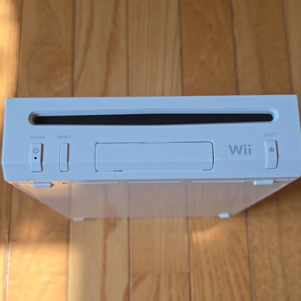 Nintendo Wii + 3 Wii Games Wii Sport Resorts, Just Dance 2014 & 2015. NO REMOTES - Picture 8 of 16